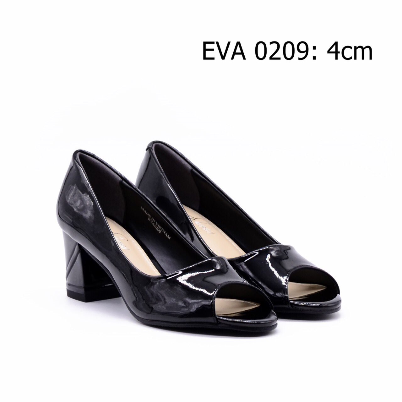 Giày công sở gót vuông EVA0209 kiểu dáng hở mũi thoáng mát, da bóng sang trọng.